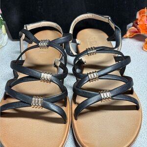 Naturalizer Elegant Black and Gold Strappy Sandals